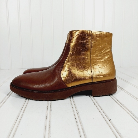 NEW FitFlop Women's Mara Brown Gold Leather Side Zipper Slip On Ankle Boots I804 - Picture 1 of 13